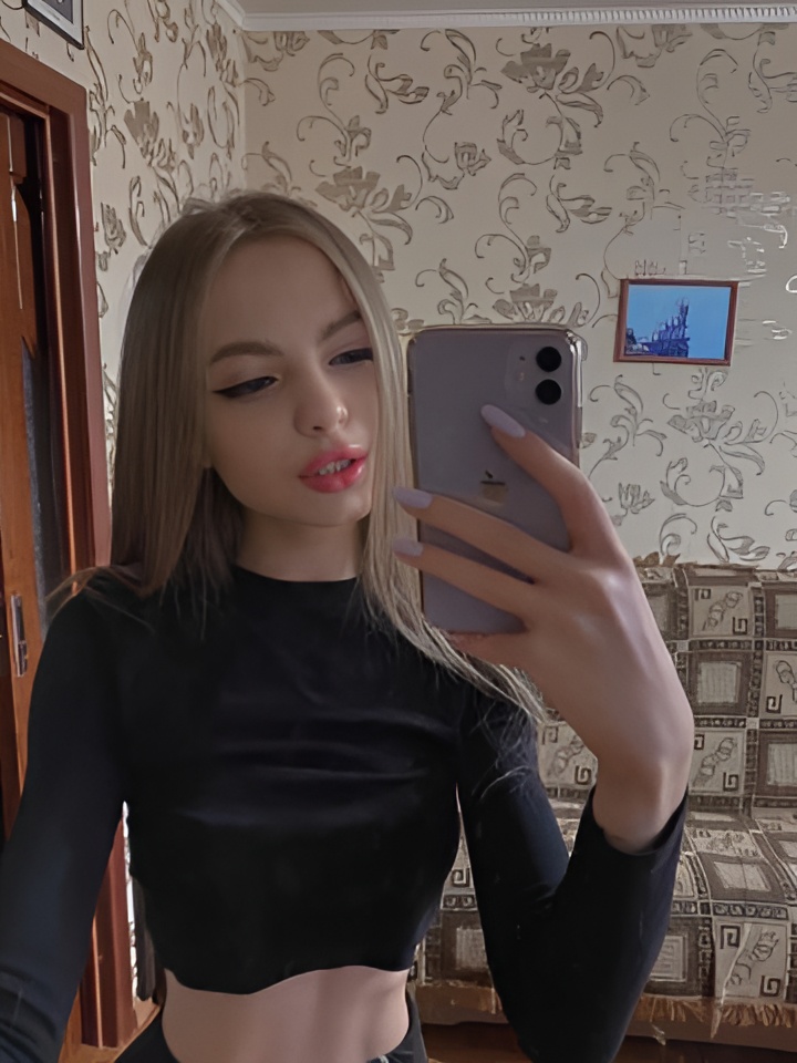 Ева привлекательная девушка из Лесосибирска цена от 2500 руб