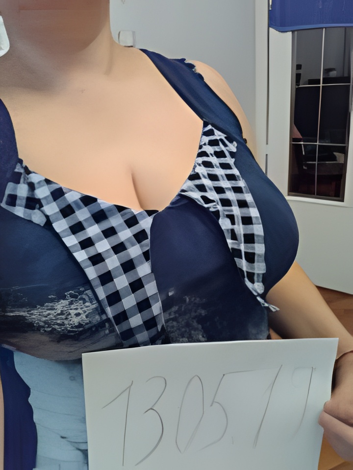 Полина привлекательная девушка из Лесосибирска цена от 5000 руб