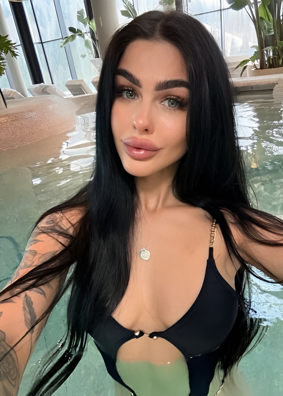 ДАШЕНЬКА привлекательная девушка из Лесосибирска цена от 15000 руб