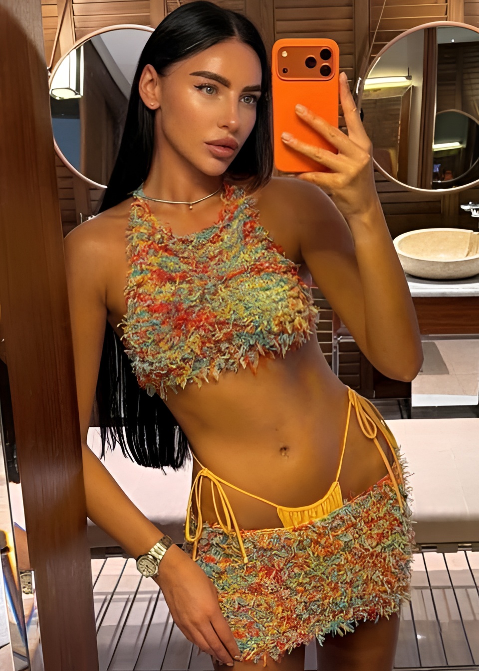 МАЛЛИНА VIP привлекательная девушка из Лесосибирска цена от 18000 руб